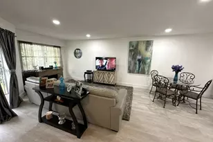 12650 SW 6th St, Pembroke Pines, FL 33027 - Photo 9