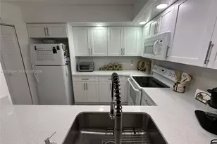 12650 SW 6th St, Pembroke Pines, FL 33027 - Photo 1