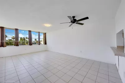 1551 NE Miami Gardens Dr #322, Miami, FL 33179 - Photo 1