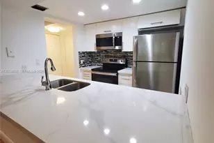 8100 Geneva Ct, Doral, FL 33166 - Photo 3