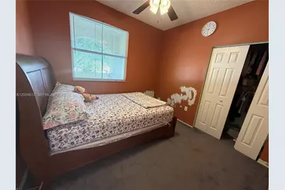 2329 NW 184th Ter, Pembroke Pines, FL 33029 - Photo 13