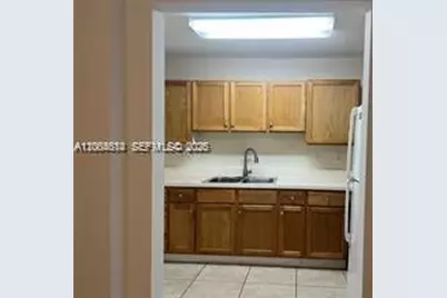 6950 W 6th Ave #415, Hialeah, FL 33014 - Photo 3