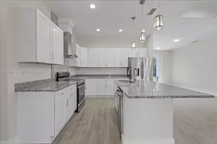 2804 11th St W, Lehigh Acres, FL 33971 - Photo 9