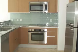1060 Brickell Ave, Miami, FL 33131 - Photo 3