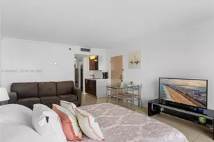 19201 Collins Ave, Sunny Isles Beach, FL 33160 - Photo 7