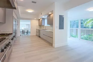 1690 Daytonia Rd, Miami Beach, FL 33141 - Photo 33