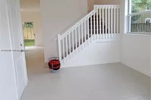 1010 SE 26th Ter, Homestead, FL 33035 - Photo 9