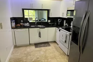 12651 SW 16th Ct, Pembroke Pines, FL 33027 - Photo 21