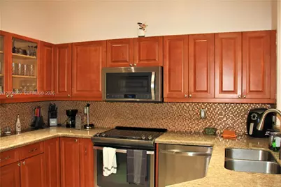 4291 Magnolia Ridge Dr, Weston, FL 33331 - Photo 3