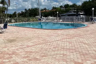 100 Edgewater Dr, Coral Gables, FL 33133 - Photo 15