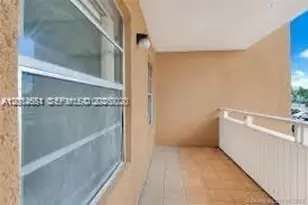 17600 NW 68th Ave, Hialeah, FL 33015 - Photo 25