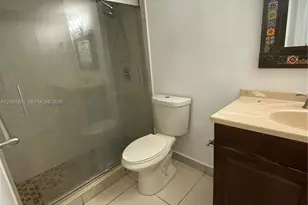 17600 NW 68th Ave, Hialeah, FL 33015 - Photo 19