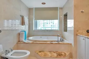 16500 Collins Ave, Sunny Isles Beach, FL 33160 - Photo 11