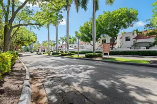21012 NE 34th Ct, Aventura, FL 33180 - Photo 3