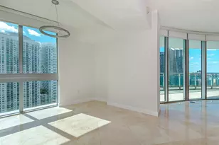 350 S Miami Ave, Miami, FL 33130 - Photo 11