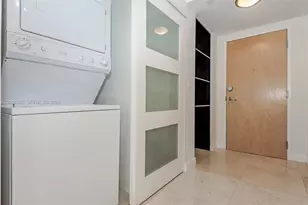 350 S Miami Ave, Miami, FL 33130 - Photo 29