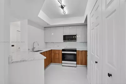 2401 NE 65th St #205, Fort Lauderdale, FL 33308 - Photo 11