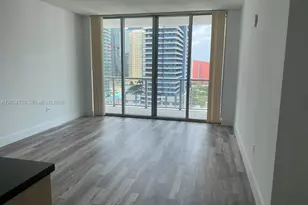 79 SW 12th St, Miami, FL 33130 - Photo 5