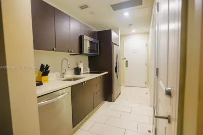 5300 NW 87th Ave #311, Doral, FL 33178 - Photo 13