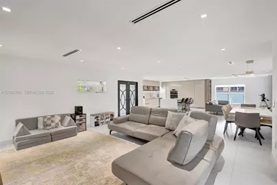 2126 NE 187th St, North Miami Beach, FL 33179 - Photo 25