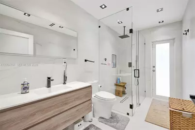 2126 NE 187th St, North Miami Beach, FL 33179 - Photo 47