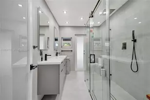 2126 NE 187th St, North Miami Beach, FL 33179 - Photo 45