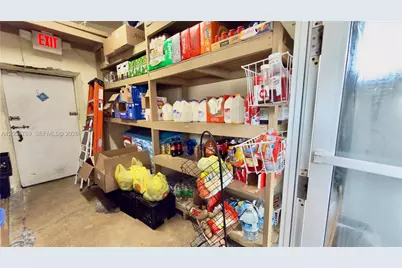 Farm Store Coral Gables, Miami, FL 33134 - Photo 15