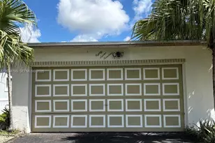 8719 Southampton Dr, Miramar, FL 33025 - Photo 5
