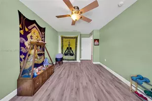 8906 SW 221st Terrace, Cutler Bay, FL 33190 - Photo 25
