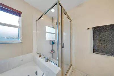 8906 SW 221st Ter, Cutler Bay, FL 33190 - Photo 33