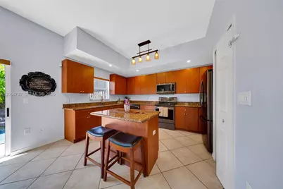 8906 SW 221st Ter, Cutler Bay, FL 33190 - Photo 9