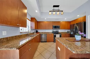 8906 SW 221st Terrace, Cutler Bay, FL 33190 - Photo 11