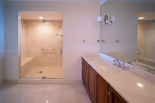 20201 E Country Club Dr, Aventura, FL 33180 - Photo 51