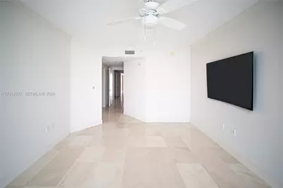 20201 E Country Club Dr #2806/07, Aventura, FL 33180 - Photo 23