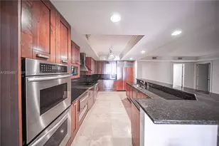 20201 E Country Club Dr, Aventura, FL 33180 - Photo 7