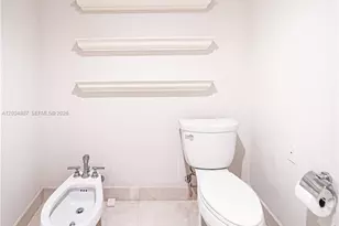 20201 E Country Club Dr, Aventura, FL 33180 - Photo 35