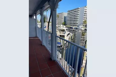 2415 NW 16th St Rd #102, Miami, FL 33125 - Photo 13