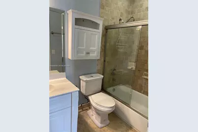 2415 NW 16th St Rd #102, Miami, FL 33125 - Photo 7