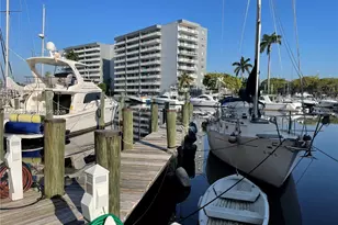 2415 NW 16th St Rd, Miami, FL 33125 - Photo 17