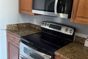 2415 NW 16th St Rd, Miami, FL 33125 - Photo 11