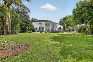 10161 N Lake Vista Cir, Davie, FL 33328 - Photo 33