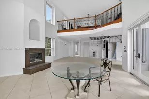 10161 N Lake Vista Cir, Davie, FL 33328 - Photo 11