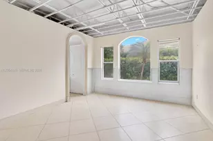 10161 N Lake Vista Cir, Davie, FL 33328 - Photo 27