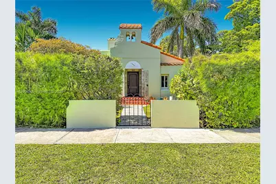 1029 Harrison St, Hollywood, FL 33019 - Photo 1