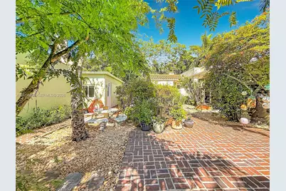 1029 Harrison St, Hollywood, FL 33019 - Photo 45