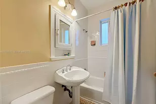 1029 Harrison St, Hollywood, FL 33019 - Photo 31
