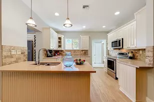 1029 Harrison St, Hollywood, FL 33019 - Photo 11