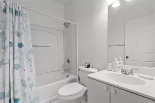 6962 NW 179th St, Hialeah, FL 33015 - Photo 17