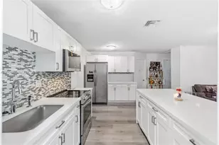 2125 NW 27th Ln, Fort Lauderdale, FL 33311 - Photo 15