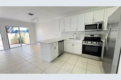9465 SW 77th Ct #-, Miami, FL 33156 - Photo 3
